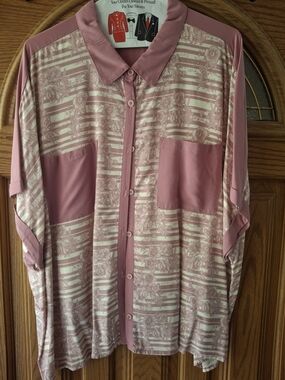 LuLaRoe Amy Floral Dusty Rose and Cream Button-Down Shirt